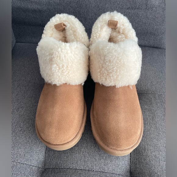 Ultra Mini UGG Braid Ankle Boots - Picture 7 of 9